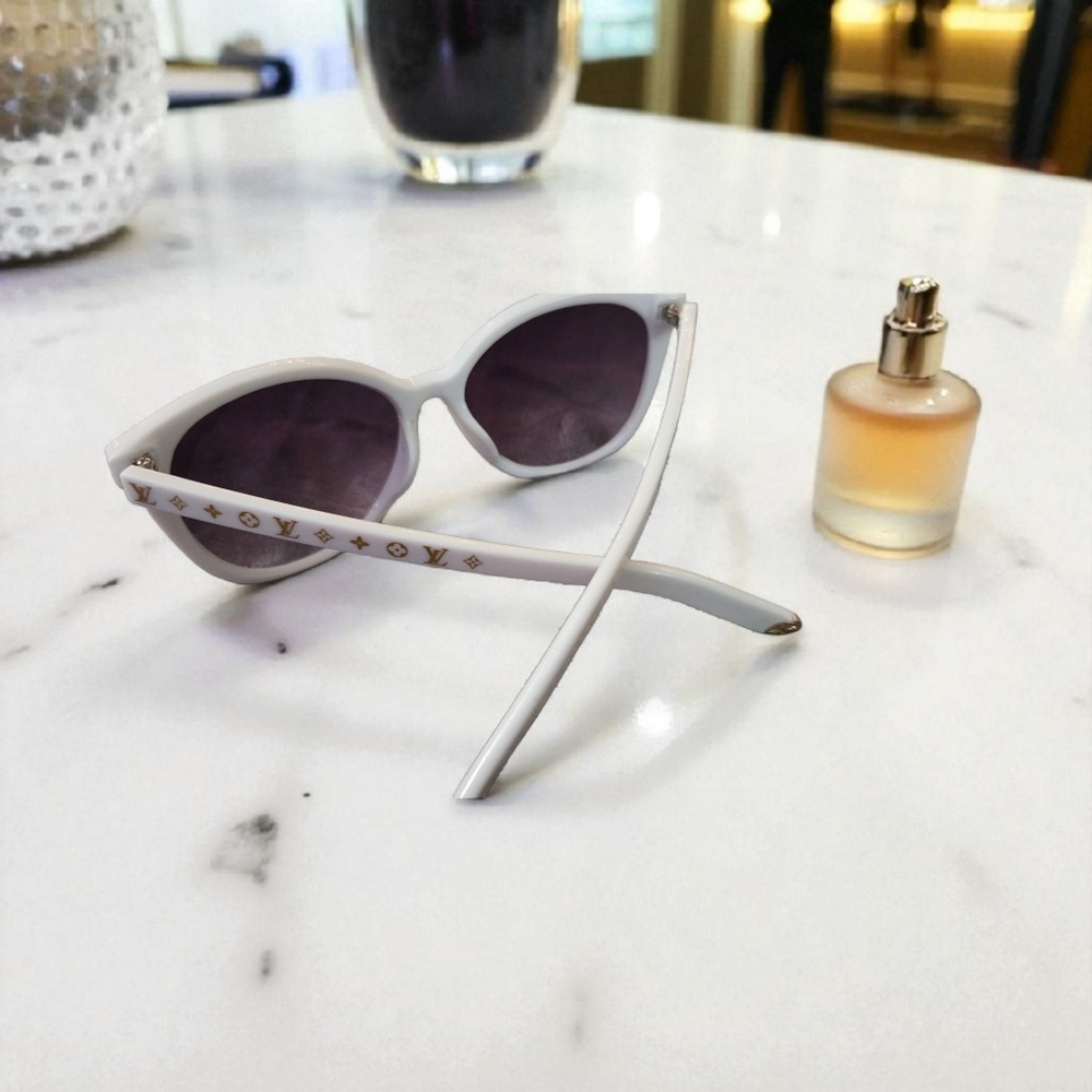 Louis Vuitton My Monogram Light Cat Eye Sunglasses